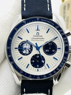 Alternative view of OMEGA Speedmaster Manual 1863 (White-Blue Dial) 42mm OM A650202606040348539