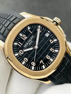 PATEK PHILIPPE Aquanaut Automatic 5167, 5168 (Black Dial) 40mm A700202606040110549