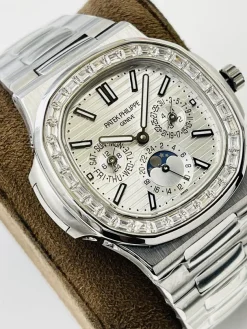 PATEK PHILIPPE Nautilus Automatic 57401G-001 (White Dial) 40mm A800202606040321579