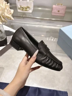PRADA Flats & Loafers Leather (Black) EU35-39 B50202606032632119
