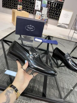 PRADA Flats & Loafers Leather (Black) EU39-44 E90202606033186209