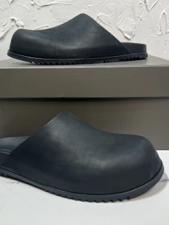 RICK OWENS Slides & Slippers Rubber (Black) EU39-46 B90202606033016129