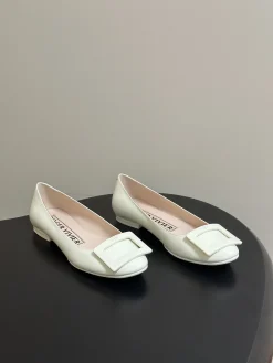 ROGER VIVIER Flats & Loafers Patent Leather (White) EU35-39 B90202606033025129