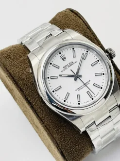 Alternative view of ROLEX Oyster Perpetual Automatic 114300 (White Dial) 39mm A500202606040176489