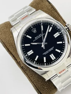 Alternative view of ROLEX Oyster Perpetual Automatic (Black Dial) 41mm A800202606040234579