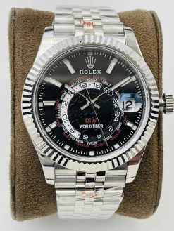 Alternative view of ROLEX Sky Dweller Automatic (Black Dial) 42mm A600202606040451519