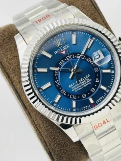 Alternative view of ROLEX Sky Dweller Automatic (Blue Dial) 42mm A600202606040136519