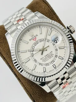 Alternative view of ROLEX Sky Dweller Automatic (White Dial) 42mm A600202606040379519