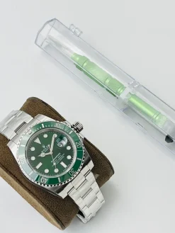 ROLEX Submariner Automatic 116610 (Green Dial) 40mm B250202606040422709
