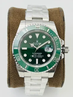 Alternative view of ROLEX Submariner Automatic 116610 (Green Dial) 40mm B250202606040422709