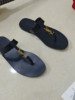 Alternative view of SAINT LAURENT Sandals & Mules Rubber (Black-Gold) EU34-41 B40202606033076109