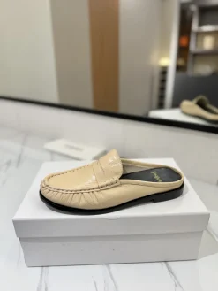 SAINT LAURENT Slides & Slippers Leather (Beige-Black) EU35-45 C10202606033092129