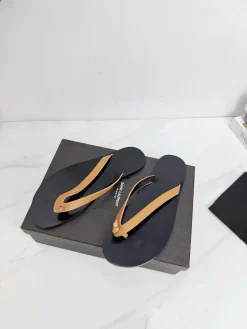 Alternative view of SAINT LAURENT Slides & Slippers Leather (Black-Brown) EU35-42 B40202606033083109