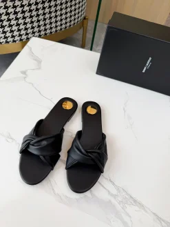 SAINT LAURENT Slides & Slippers Leather (Black-Gold) EU35-43 B0520260603310199