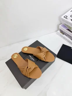 Alternative view of SAINT LAURENT Slides & Slippers Leather (Brown) EU35-42 B40202606033102109