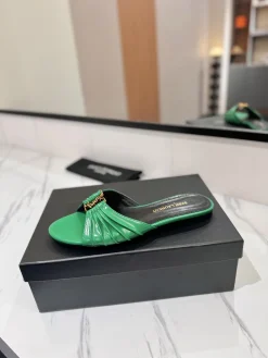 SAINT LAURENT Slides & Slippers Leather (Green-Black-Gold) EU35-42 B40202606033114109