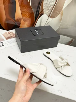 SAINT LAURENT Slides & Slippers Leather (White-Black) EU35-43 B0520260603311199