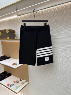 THOM BROWNE Trousers & Shorts Cotton (Black-White) 1-4 A8020260613117099