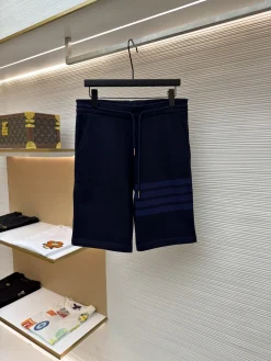 THOM BROWNE Trousers & Shorts Cotton (Navy Blue) 1-4 A8020260613117199