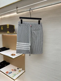 Alternative view of THOM BROWNE Trousers & Shorts Cotton (White-Black) 1-4 A9020260613112999
