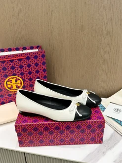 TORY BURCH Flats & Loafers Leather (White-Black) EU36-41 A8020260603312999