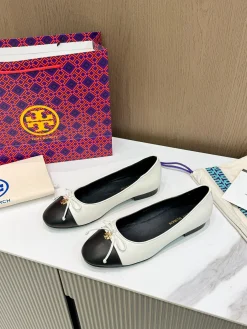 Alternative view of TORY BURCH Flats & Loafers Leather (White-Black) EU36-41 A8020260603312999