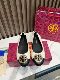 Alternative view of TORY BURCH Flats & Loafers Leather (White-Black-Gold) EU35-43 A8020260603313399