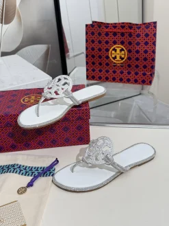 TORY BURCH Sandals & Mules Leather-Rhinestone (White-Silver) EU35-42 A4020260603313589