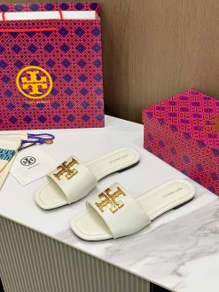 TORY BURCH Slides & Slippers Leather (White-Gold) EU36-42 A4020260603314089