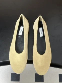 Alternative view of UNCATEGORIZED Flats & Loafers Suede (Beige) EU35-39 B50202606033410119