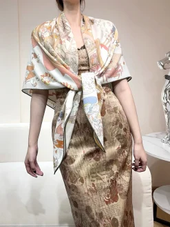 Alternative view of UNCATEGORIZED Scarves & Twilly B0520260602053989