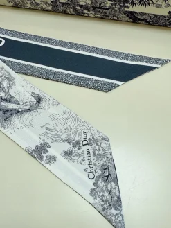 Alternative view of UNCATEGORIZED Scarves & Twilly D520260602054249