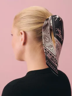 Alternative view of UNCATEGORIZED Scarves & Twilly E020260602054649