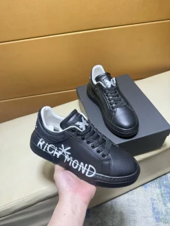 Alternative view of UNCATEGORIZED Sneakers & Trainers Leather (Black-White) EU38-44 B70202606033335119