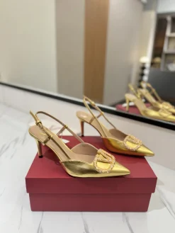 Alternative view of VALENTINO Pumps & Heels Leather (Gold-Red) EU35-39 B60202606033439119