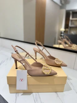 Alternative view of VALENTINO Pumps & Heels Leather (Nude) EU35-39 B60202606033441119