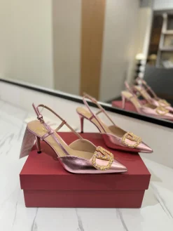 Alternative view of VALENTINO Pumps & Heels Leather (Pink-Gold) EU35-39 B60202606033442119