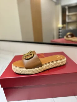 VALENTINO Slides & Slippers Leather-Raffia (Brown-Beige) EU35-39 B40202606033531109