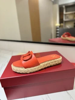 VALENTINO Slides & Slippers Leather-Raffia (Orange-Beige) EU35-39 B40202606033533109