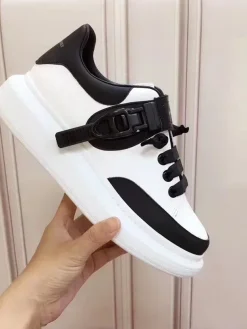 ALEXANDER MCQUEEN Sneakers & Trainers Calfskin (White-Black) EU35-45 B30202607050003