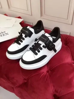 Alternative view of ALEXANDER MCQUEEN Sneakers & Trainers Calfskin (White-Black) EU35-45 B30202607050003