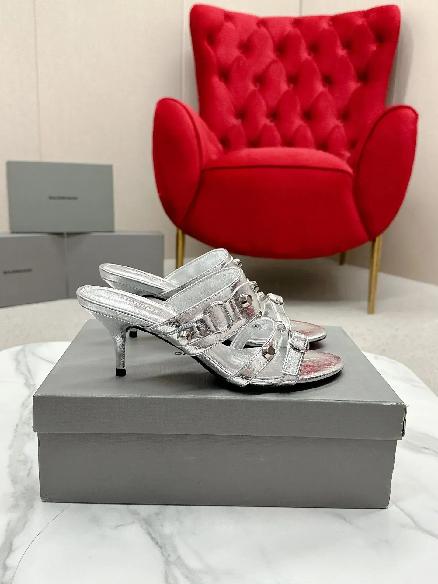 BALENCIAGA Sandals & Mules Metallic Leather (Silver) EU35-39 B90202607050075 - Image 2