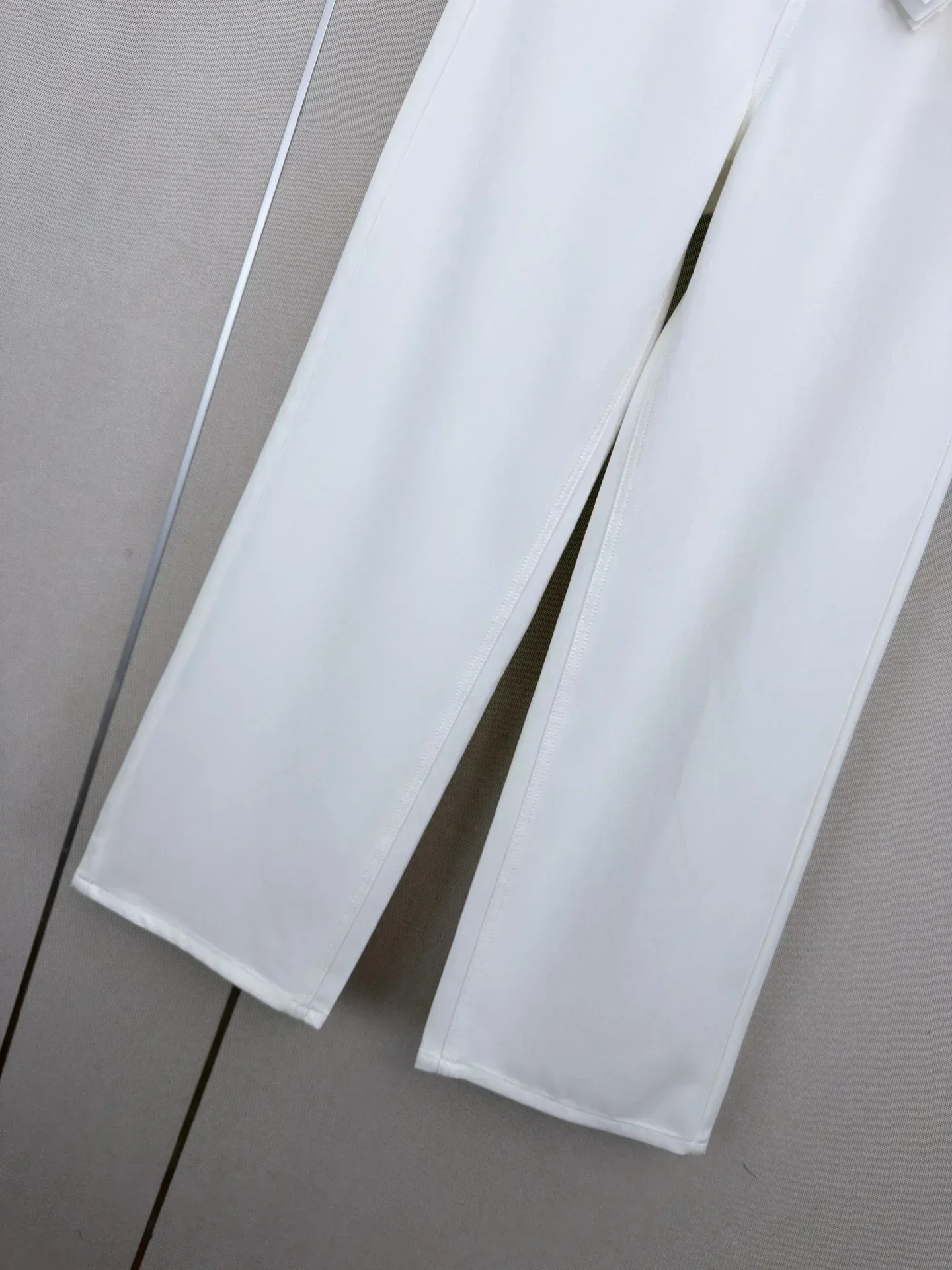 BALENCIAGA Trousers & Shorts Cotton (White) S-L A85202607050094 - Image 6