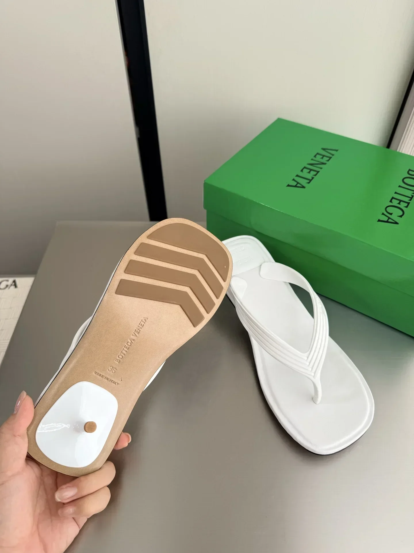 BOTTEGA VENETA Sandals & Mules Rubber (White) EU35-40 B80202607050116 - Image 3