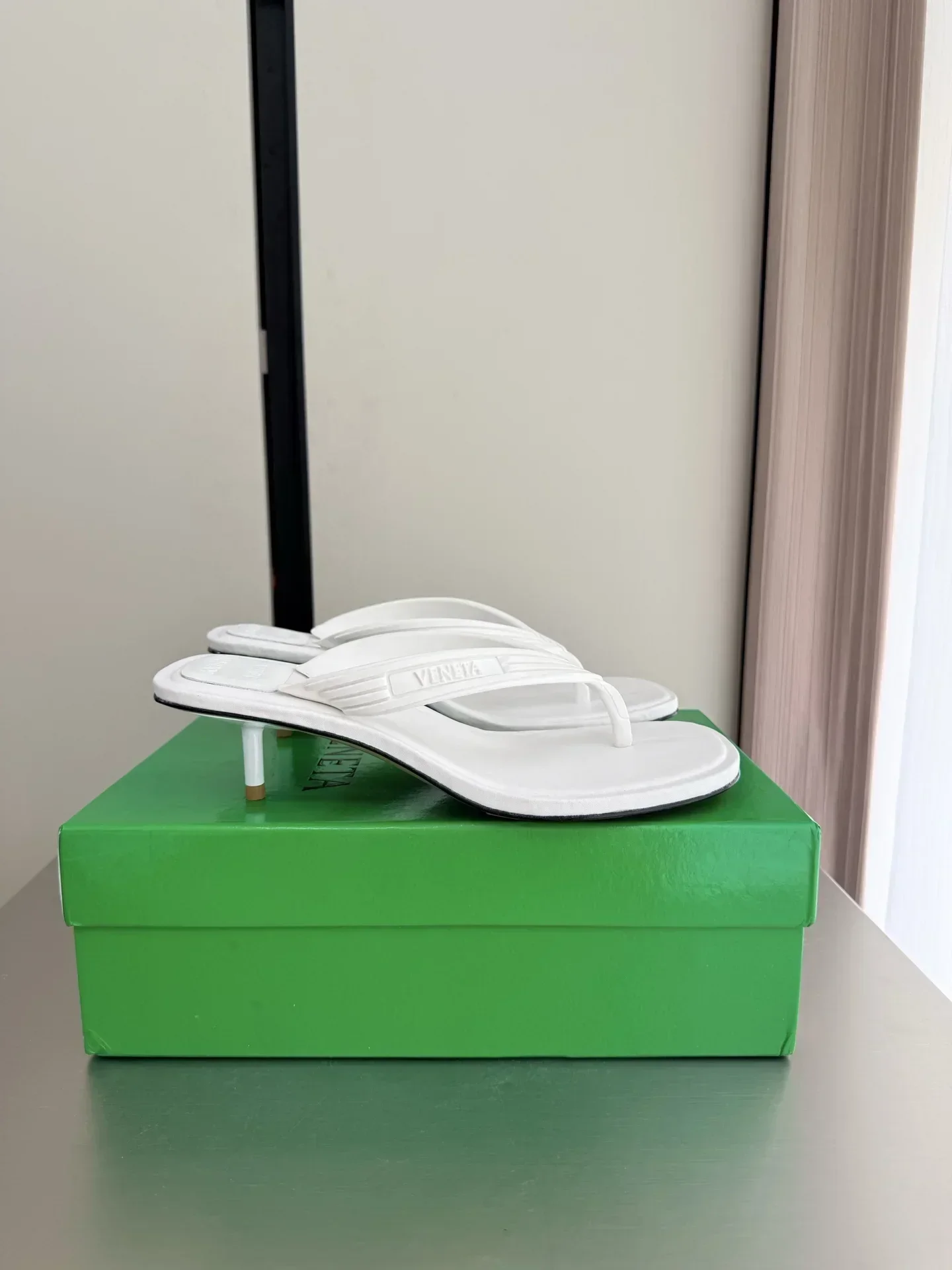 BOTTEGA VENETA Sandals & Mules Rubber (White) EU35-40 B80202607050116 - Image 9
