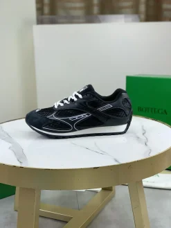 BOTTEGA VENETA Sneakers & Trainers Mesh Suede (Black-White) EU35-47 B40202607051011