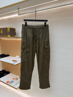 CANADA GOOSE Trousers & Shorts Nylon (Khaki) S-M-L-XL B15202607120109
