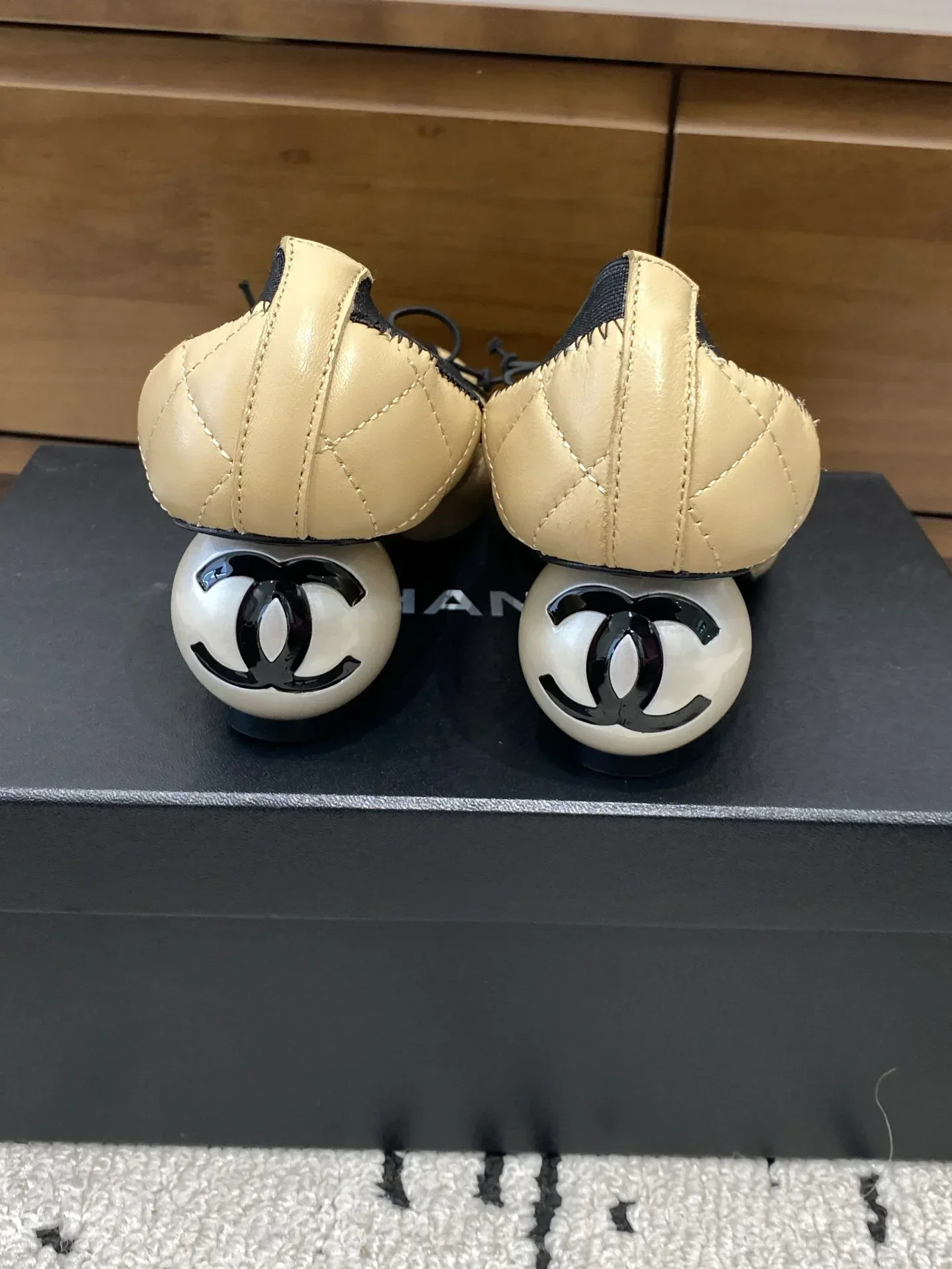 CHANEL Flats & Loafers Lambskin (Beige-Black) EU35-39 B80202607051350 - Image 3