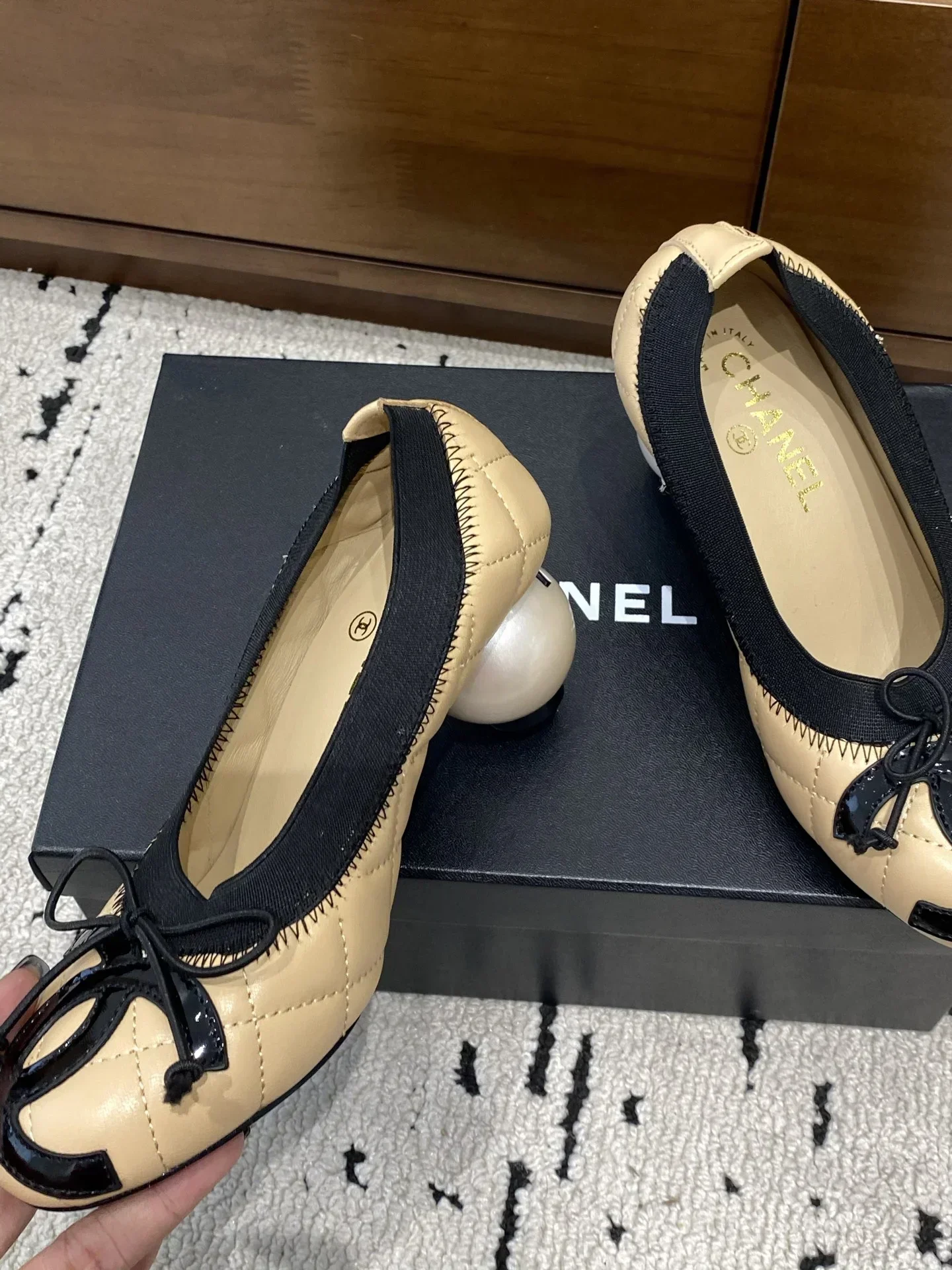 CHANEL Flats & Loafers Lambskin (Beige-Black) EU35-39 B80202607051350 - Image 5