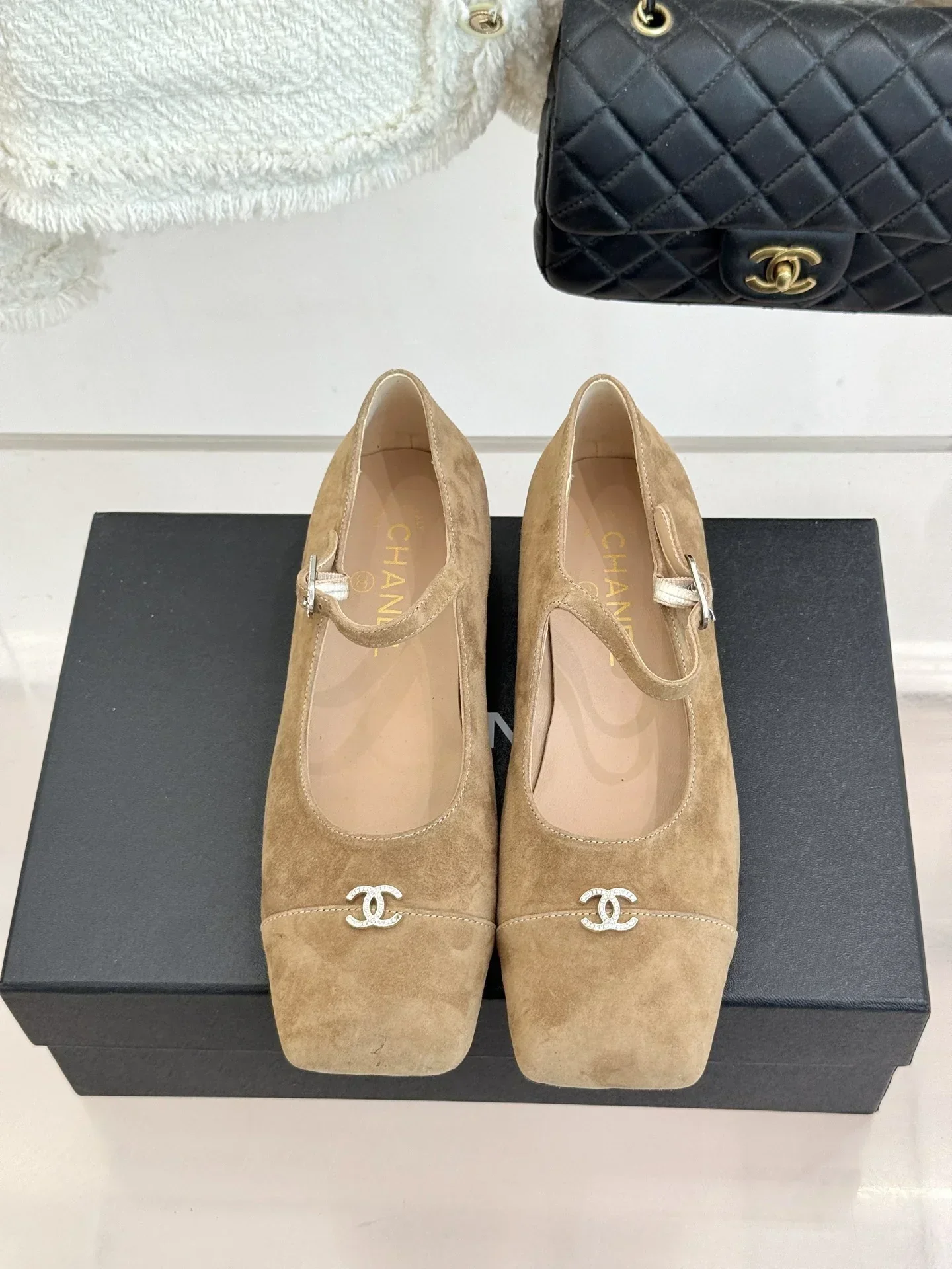 CHANEL Flats & Loafers Suede (Beige) EU35-39 B70202607051314 - Image 4